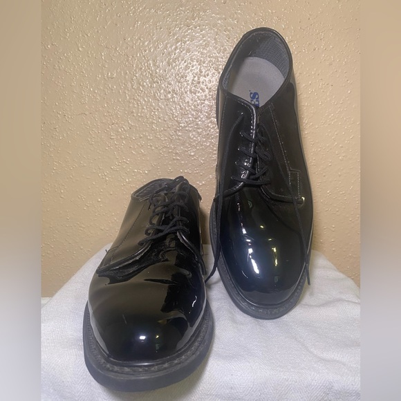 Bates Sentry High Shine - Scarpa Oxford Uomo In Pelle Lucida - Suola Antiscivolo E Resistente All'Olio